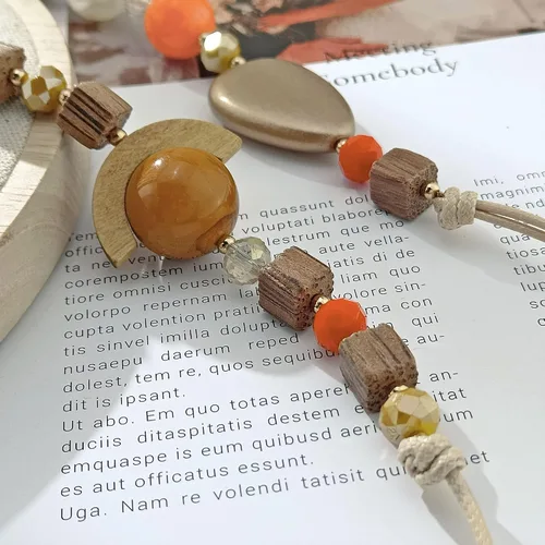 Vista 5 de BERYOHZ Collar largo empalmado de cuerda encerada con cuentas de madera acrílica en contraste para mujer, 40 pulgadas
