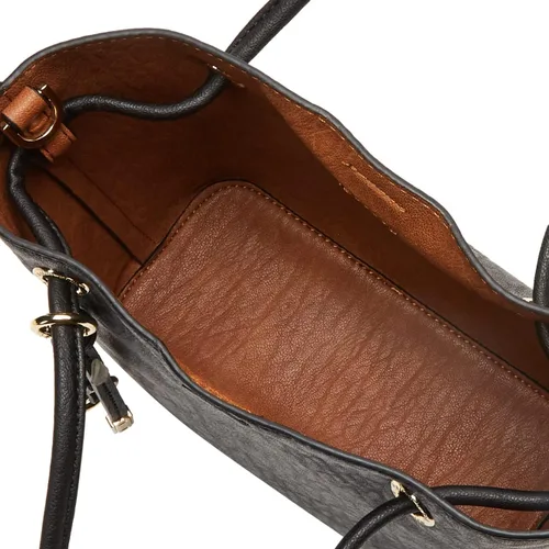 Vista 7 de Calvin Klein Gabrianna Bubble Lamb Mini bolso cruzado