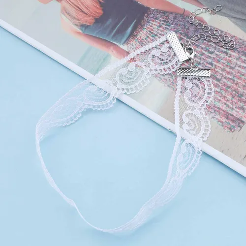 Vista 2 de Gargantilla de encaje de flores bohemias, collar de tul de encaje hueco negro, joyería de cadena de tatuaje vintage para mujeres y niñas, Metal, No