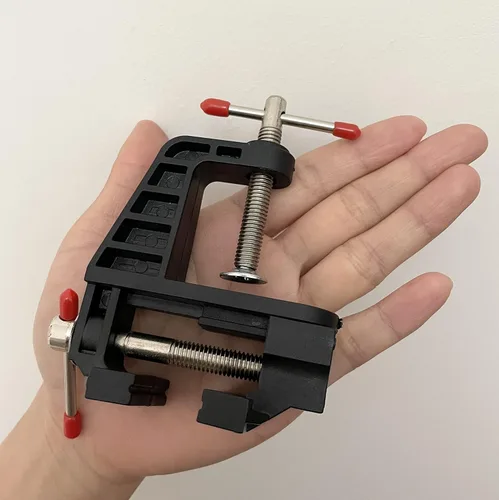 Vista 3 de Mini abrazadera de mesa pequeño banco de pasatiempos para reparaciones modelado pintura y manualidades (negro)