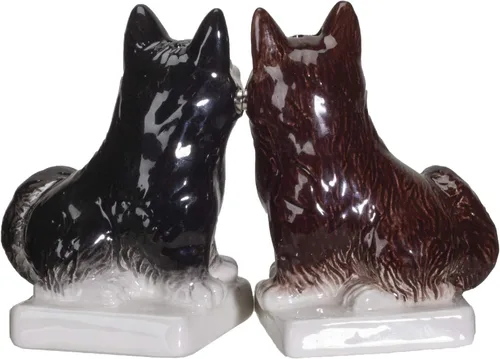 Vista 2 de Pacific Giftware were Not Fat Huskies - Juego de saleros y pimenteros de cerámica