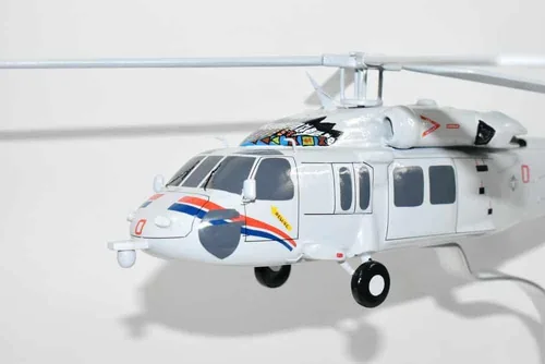 Vista 6 de MH-60S Knighthawk HSC-6 Indians, modelo de escala de caoba de 16