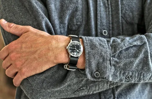 Vista 3 de HECHO EN USA Horween Correa de reloj militar (hebilla mate) 0.709 in 0.787 in 0.866 in 0.945 in 1.024 in Essex Dublin Chromexcel Cuero