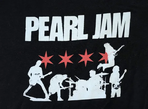 Vista 2 de Camiseta de Pearl Jam Wrigley Field Chicago talla S historia de la banda gira 2018