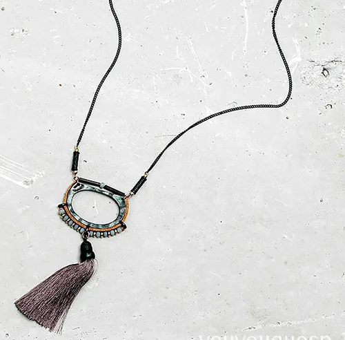Vista 3 de Collar largo de longitud media para mujer, collar largo de amazonita, collar largo de borla de metal con borla de metal