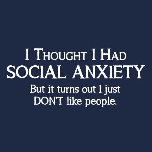 Vista 2 de Camisa original y sarcástica con frase en inglés Social Anxiety.. Like People
