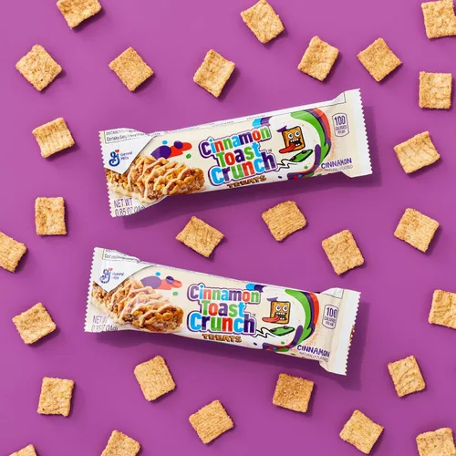 Vista 6 de Cinnamon Toast Crunch Barritas de cereales para desayuno, barras de aperitivos, 8 unidades (paquete de 6)