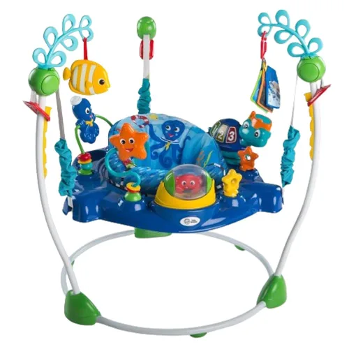 Vista 14 de Baby Einstein Ocean Explorers Airplane Adventure Centro de actividades saltador interactivo 2 en 1 para bebé con luces a partir de 6 meses