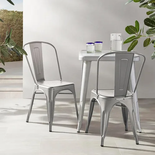 Vista 2 de Amazon Basics Sillas de comedor de metal, 4 unidades, gris oscuro, 20.1 x 17.1 x 33.5 pulgadas