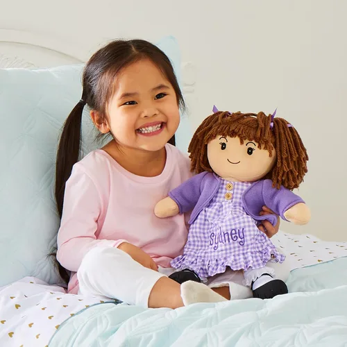 Vista 4 de Let's Make Memories Muñeca de trapo personalizada - Muñeca Mini-Me - Muñeca para niñas - Juguete para niñas - Pelo negro