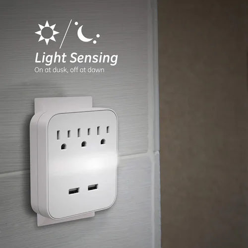 Vista 6 de GE Extensor de 3 salidas Pro de 2 puertos USB con luz nocturna, paquete de 2, protector SurGE , estación de carga, sensor del atardecer al amanecer
