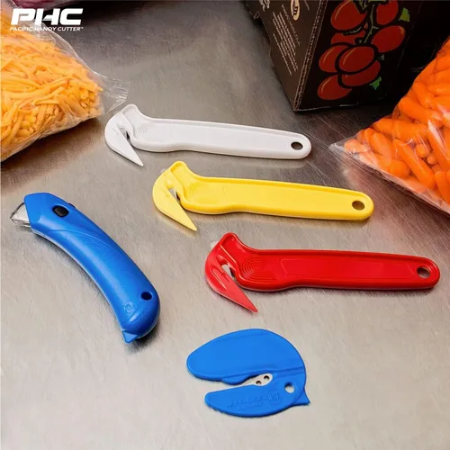 Vista 7 de Pacific Handy Cutter RSC-432 Cortador de seguridad para restaurante con campana de seguridad de bloqueo automático, desechable, seguro