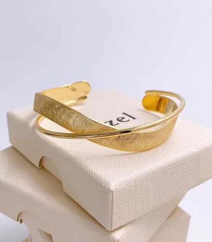 Vista 15 de OZEL - Pulseras para mujer, chapados en oro real de 18 quilates, pulseras de oro de cristal colorido para regalos