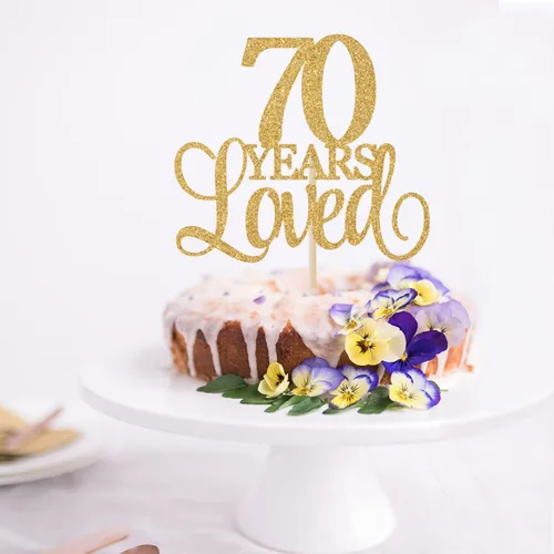 Vista 5 de Decoración para tartas de 70 años de amor, con texto en inglés "Cheers to 70 Years", decoración para tarta de cumpleaños de 70 años, 70 aniversario
