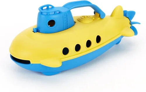 Vista 2 de Green Toys Submarine - Embarcación acuática azul sin BPA, sin ftalatos con hélice trasera giratoria hecha de materiales reciclados. Juguetes seguros
