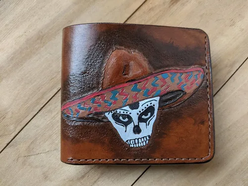 Vista 2 de Billetera de cuero genuino 3D para hombre, tallada a mano, pintada a mano, talla de cuero, billetera personalizada, billetera personalizada