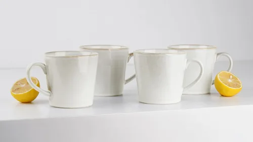 Vista 6 de famiware Juego de Tazas de Café de 4, Annecy Juego de Tazas de Cerámica Reutilizables de 14 oz con Asa, Apto para Microondas y Lavavajillas, Juego