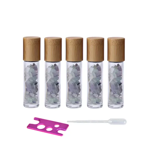 Vista 7 de Paquete de 5 botellas transparentes de 0.3 fl oz con chips de cristal de chakra naturales para aceites esenciales, botellas enrollables de vidrio