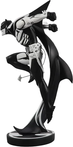 Vista 3 de McFarlane Toys - DC Direct Batman White Knight por Sean Murphy (Batman Black & White) Sketch Edition Variant Resin Statue