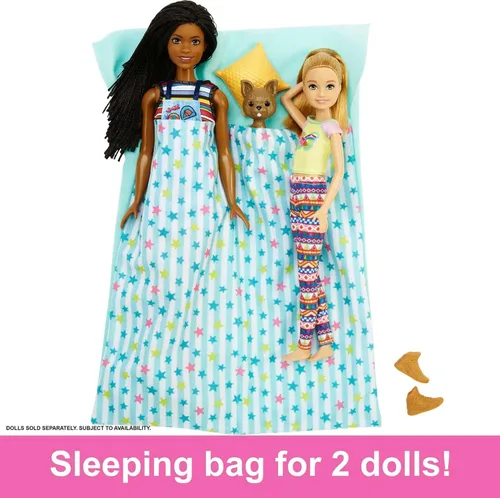Vista 5 de Barbie Camper, juego de muñeca con 60 accesorios, tobogán de 30 pulgadas y 7 áreas de juego, Dream Camper