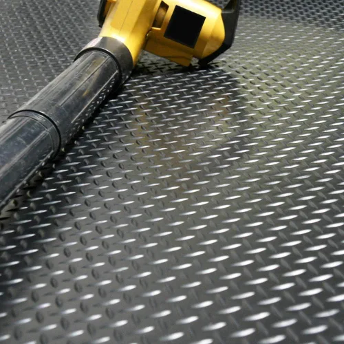 Vista 5 de Rollos de piso de goma de placa de diamante Rubber-Cal - 3 mm x 1.2 m x 0.3 m - Negro