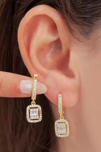 Vista 2 de Melian Aretes de plata de ley 925 con circonita cúbica de triple baguette chapados en oro de 14 quilates, aretes minimalistas para mujer, regalo