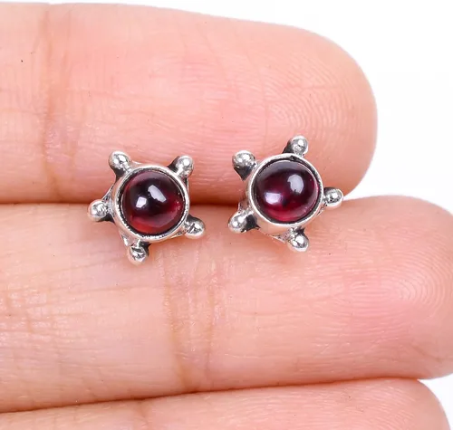 Vista 54 de Round Gemstone Stud Design 2
