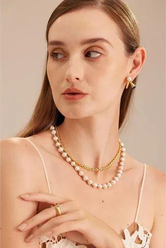 Vista 4 de C.Paravano Collares de perlas para mujer Gargantilla de perlas Collar de cadena chapada en oro de 18 quilates Collares de perlas Collar