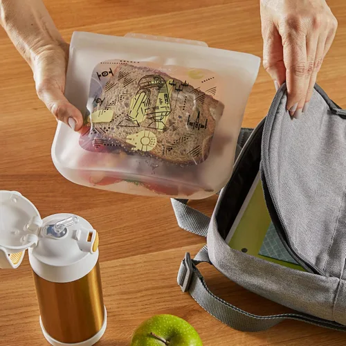 Vista 8 de Pyrex Juego de almacenamiento de silicona platino de 4 piezas, 2 bolsas de sándwich reutilizables, 2 bolsas reutilizables de medio galón,