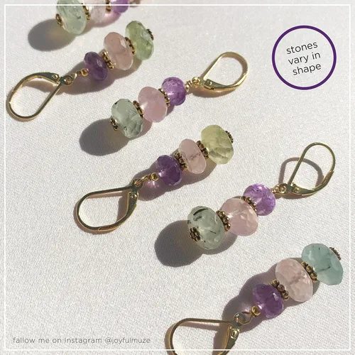 Vista 6 de Aretes de amatista prehnite de cuarzo rosa, hechos a mano, piedras preciosas mixtas naturales, piedras preciosas verdes, rosas y moradas, joyería