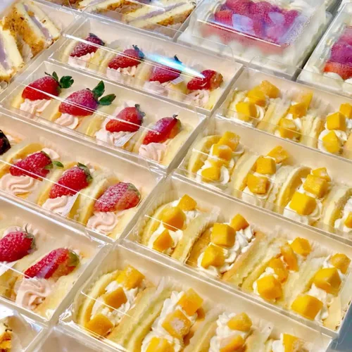 Vista 3 de XIAOHONG Paquete de 50 cajas de papel para charcutería con tapas transparentes, contenedores de alimentos desechables blancos de 7.5'', cajas