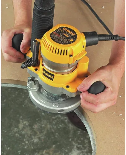 Vista 4 de DeWalt DW618B3 - Base de inmersión y base fija de 12 amperios 2.25 caballos de fuerza