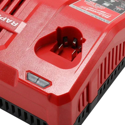 Vista 2 de Milwaukee 48-59-1808 M12 y M18 Cargador de batería rápido de litio multi-voltaje de 12 voltios/18 voltios (embalaje no minorista)