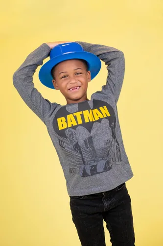 Vista 4 de DC Comics Paquete de 2 camisetas gráficas de Batman de la Liga de la Justicia, Gris Azul