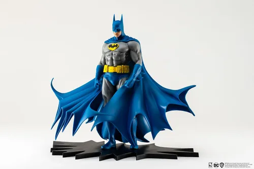 Vista 5 de DC Heroes: Batman (versión clásica) Vista previa Estatua exclusiva a escala 1:8