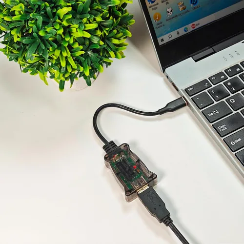 Vista 8 de DSD TECH SH-G01C USB-C 480M Aislador de alta velocidad (0.5 pies)