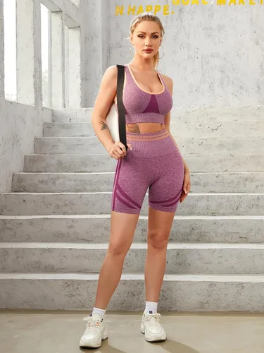 Vista 8 de ATTRACO Conjuntos de entrenamiento de 2 piezas para mujer, sin costuras, brasier deportivo acanalado, pantalones cortos de yoga de cintura alta
