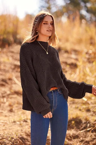 Vista 4 de PRETTYGARDEN Suéteres de otoño de gran tamaño para mujer, estilo casual, cuello redondo, manga larga, tejido trenzado grueso, blusa