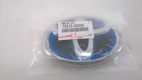 Vista 4 de Toyota 75310-52030 Emblema de rejilla de radiador
