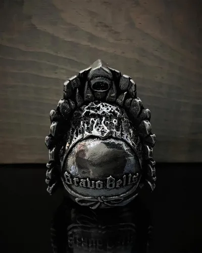 Vista 8 de Bravo Bells Campana de diamante de calavera india, accesorio o llavero para la suerte en la carretera, fabricado en Estados Unidos, plateado