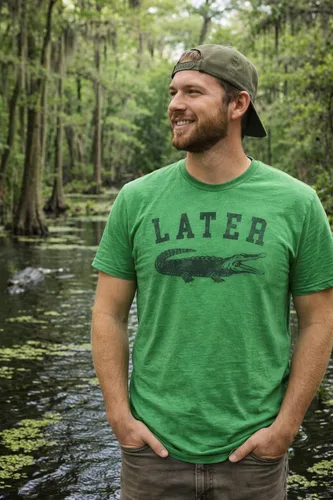 Vista 2 de Playera de Hombres "Later Alligator" Graciosa, con Broma de Cocodrilo, para Chicos Verde jaspeado - cocodrilo