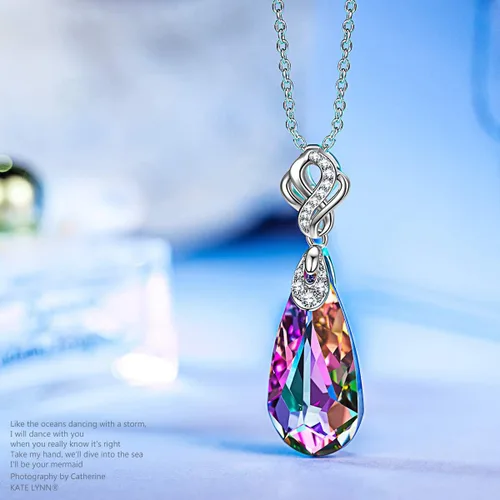 Vista 2 de Kate Lynn Collar para niña Un encuentro con sirena Colgante de lágrima hecho con cristales de Austria y circonita cúbica joyería regalo para el día