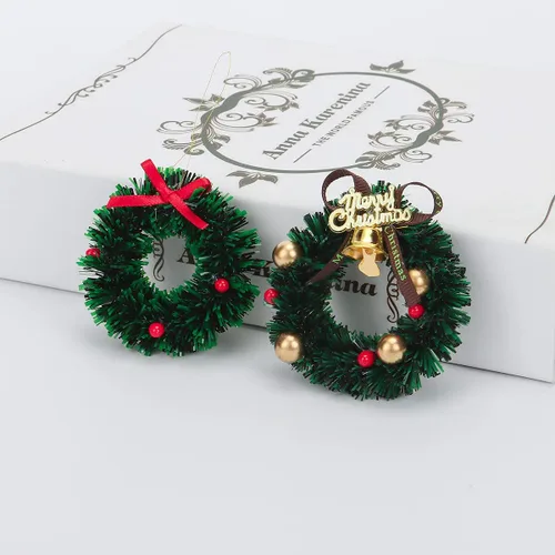 Vista 2 de 10 piezas de mini coronas navideñas artificiales, adornos de coronas navideñas en miniatura para casa de muñecas, mini corona navideña para puertas