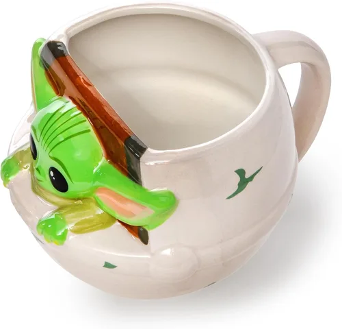Vista 2 de Silver Buffalo - Taza de cerámica esculpida 3D de Star Wars The Mandalorian Child Seated, 591 ml (20 oz)