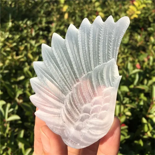 Vista 4 de Selenita natural, un par de alas con stents dorados, alas de ángel talladas a mano, muestras minerales, decoración del hogar, curación de reiki