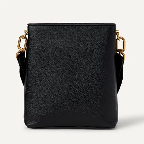 Vista 4 de Tienda Essentials Bolso bandolera delgado de piel sintética para mujer