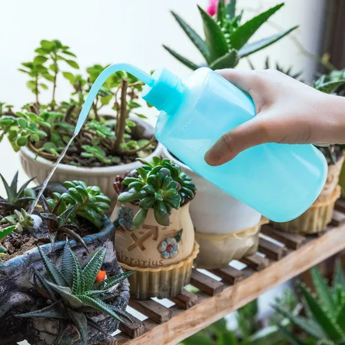 Vista 5 de Botellas exprimibles para suculentas, 16.9 fl oz, botella de riego de chorro de agua azul, lata de aspersión para apretar, botella de plástico