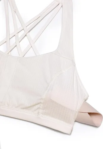 Vista 4 de CRZ YOGA Sujetadores deportivos con cuello en V y tirantes delgados para mujer, brasier de yoga con relleno y espalda cruzada