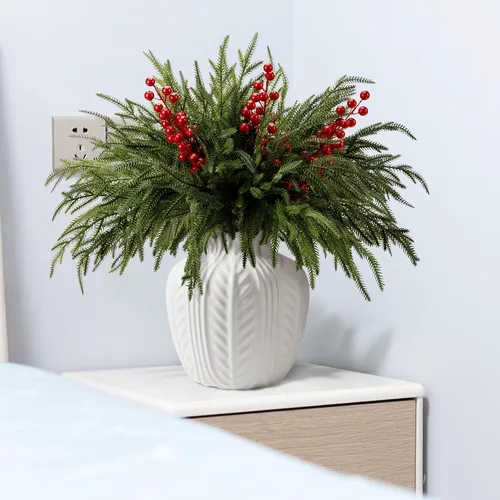 Vista 6 de Paquete de 15 ramas de pino de Norfolk de Navidad, tallo de bayas rojas Un