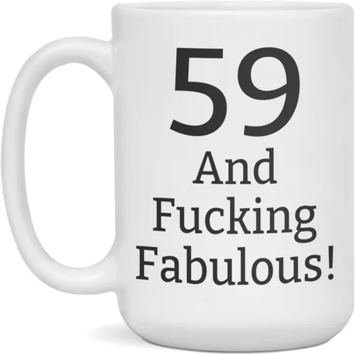 Vista 3 de Taza con texto en inglés "59 and Fucking Fabulous", regalos de cumpleaños número 59 para mujeres, regalo de cumpleaños de 59 años, 11 onzas